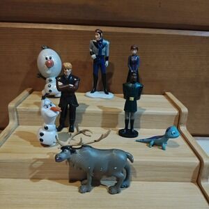 8 Piece Frozen 2‎ Mini Figure Bundle Cake Topper [Used 3" and Below] Bruni Sven